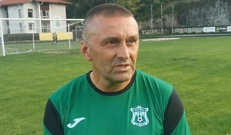 Новият старши треньор на Гигант (Съединение) Данаил Бачков пое отбора преди няколко дни. „Достатъчно добре познавам отбора, тъй като все пак дълго време работя в тази група. А и съм работил с част от футболистите. Смятам, че отборът има добър потенциал и с още малко нови попълнения може да постигне повече“, коментира Бачков пред официалния сайт на Гигант (Съединение). „Моята цел е да надградя това, което е било през миналия сезон. И като представяне на терена, като резултати, и като класиране. Като място – не мога да конкретизирам, но смятам, че позиция в Топ 5 би ни отивала. Искам Гигант да е водещ отбор в групата, какъвто винаги е бил. Защото през годините всеки съперник се съобразява с Гигант и това искам да продължи“, добави специалистът. „Рано е да говоря за очаквания за конкуренцията в групата, тъй като не знам кои отбори с какви амбиции ще стартират. Но Несебър се завръща – винаги имат силен отбор, Спартак (Пловдив) и Марица също са сериозни противници. Созопол може да надгради, но не искам да изреждам всеки отбор, за да не пропусна някого“, каза още бившият национал на България.