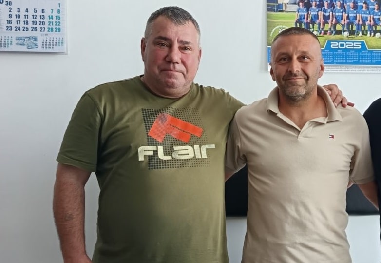 Отборът на Гигант (Съединение) изигра изключително престижна и равностойна контролна среща срещу елитния тим на Ботев (Пловдив). Домакините от Ботев спечелиха с минималното 1:0, а проверката бе генерална репетиция преди дербито на старта на новия сезон срещу ЦСКА, което ще се проведе в събота. "Изключително съм доволен от контролата. Оставям резултата настрана, хареса ми начина, по който играхме. Не се затворихме, а и нямаше нужда - това е просто един приятелски мач. Играхме нападателно, създадохме доста добри ситуации. Можеше да отбележим и то не веднъж", коментира Добри Козарев след края на двубоя на Коматево. "В края на мача имахме две много добри възможности, първо от пряк свободен удар, а след това Ташолов стреля с глава и топката мина на сантиметри от вратата на Ботев", добавя шефът на Гигант (Съединение). "Нека запазим концентрация, да продължим да работим по същия начин и ще видим как ще се развие сезонът. Засега сме свършили добра работа под ръководството на Данаил Бачков, остава да го докажем и в официалните мачове. Най-важното е футболистите да са здрави", завърши Козарев.
