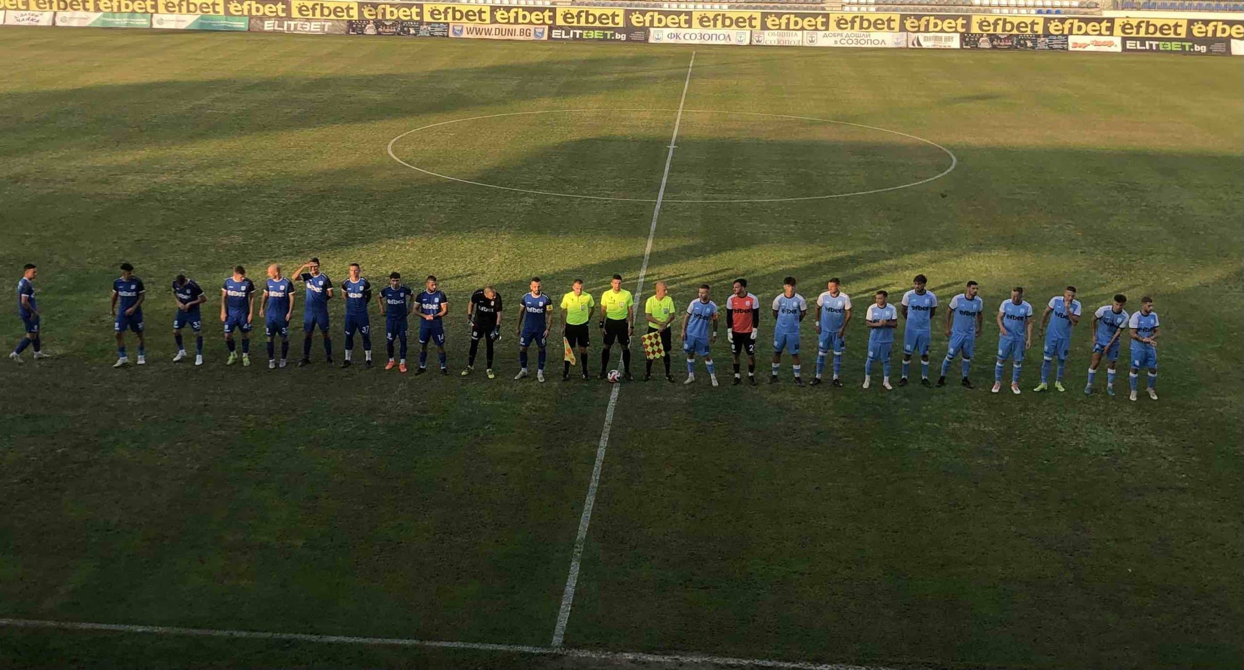Созопол започна новия сезон в Югоизточната Трета лига с победа – 3:1 срещу солидния тим на Ямбол. Двубоят се проведе при сериозен зрителски интерес, като на трибуните присъстваха над 1500 зрители, които станаха свидетели на силна игра, множество положения и общо четири попадения в срещата. Още през първото полувреме интригата сякаш приключи, след като домакините поведоха с 2:0. В 7-ата минута Валентин Иванов откри резултата, а в 37-ата минута Даниел Иванов покачи на 2:0. През второто полувреме силната игра на Созопол продължи и резултатът стана класически след гол на Кристофер Ноел Петров. В добавеното време на двубоя вратарят Петър Рахнев си отбеляза автогол, с който фиксира крайното 3:1 за Созопол. Освен трите попадения, домакините направиха редица пропуски - два пъти Борислав Трендафилов, по веднъж Жулиен Тел, Антон Атанасов и Валентин Иванов. Гостите от Ямбол също имаха шансове за отбелязване на гол, играха доста открито и това направи срещата още по-атрактивна.