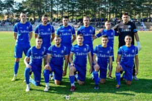 Янтра Полски Тръмбеш отново постигна нестабилен резултат в шампионата на Северозападната Трета лига. Отборът завърши с равенство 1:1 срещу Троян на собствен терен. В срещата отсъстваше полузащитникът Християн Ганев, който бе наказан, но се очаква да се завърне за следващия мач. "Типично в наш стил този сезон играем слабо вкъщи и силно навън. Доминирахме в една част от мача, но едно нарушение за тях се превърна в красив гол от пряк свободен удар. Остава ни още един мач, след който излизаме в пауза. Дано след това нещата се променят към още по-добро," казаха от клуба за сайта на Янтра ПТ.