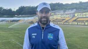 Старши треньорът на Рилски спортист (Самоков) Пламен Крумов изрази удовлетворението си от трите точки, които неговият тим завоюва срещу ЦСКА III (София) в срещата от Югозападната Трета лига. Крумов говори за официалния сайт на Рилецо и tretaliga.bg, споделяйки, че срещата е била доста трудна за играчите на "скиорите": Очаквано за мен след добрия мач срещу Локомотив (София), днес играчите бяха малко по-изморени и си бяха вирнали носа. Те разбраха, че всичко това, което им казвам, а именно, че тези мачове са най-тежки, е истина. Страдахме днес, наистина страдахме. Но най-радостното от двубоя, са трите точки. Искам да поздравя момчетата, бориха се мъжки до последно за всяка топка. Има и такива мачове, в които важни са точките. Не ме интересува нито играта, нито нищо. След загубата от Локомотив (София) и падналия тонус в играчите, най-важна беше победата. Също така искам да благодаря на хората, които бяха дошли да ни подкрепят. Радвам се, че след всеки мач има все повече хора на стадиона. Дано тази тенденция да продължава и за напред. Отборът остава с три точки аванс пред най-близкия си преследвач Струмска слава (Радомир), а в следващия кръг е гост на Ботев (Ихтиман). Срещата е в събота, 8-ми ноември, от 14:00 часа.