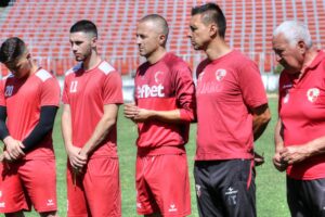 ФК Банско завърши с равенство 1:1 като гост на Германея (Сапарева баня) в мач от 15-ия кръг на Югозападната Трета лига. Това бе шестият пореден двубой за отбора от Банско без загуба в първенството. “Като цяло искахме повече победата до момента, в който ни изгониха играч в 72-ата минута. Лазар Еринин получи два жълти картона в рамките на няколко минути и бе отстранен от игра“, коментира старшията на Банско Борислав Хазуров пред официалния клубен сайт. „Имахме чисти ситуации, но изпуснахме да отбележим! В края на мача противникът също можеше да ни отбележи, но Абдиков се намеси добре в няколко ситуации и така разделихме по една точка“, добави още наставникът.