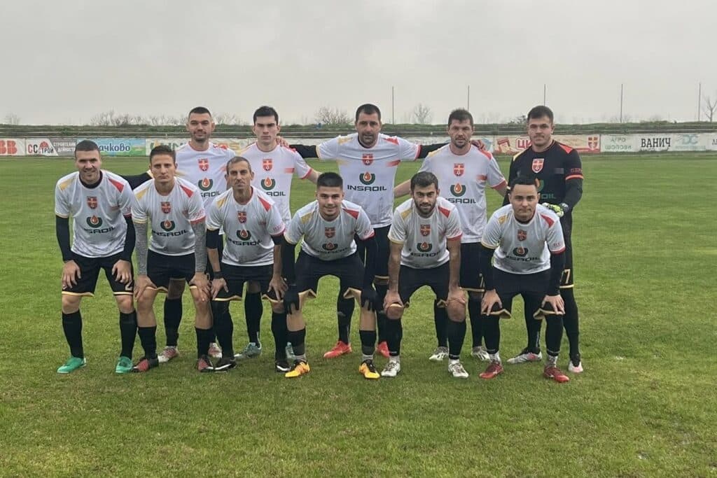 ФК Раковски претърпя минимална загуба с 0:1 срещу ФК Созопол в последния мач от есенния дял на Югоизточната Трета лига. Това бе първият случай през настоящия сезон, в който ФК Раковски не успя да отбележи гол в домакински мач. В предишните 7 двубоя, отборът неизменно реализираше поне 1 гол (в 2 мача), 2 гола (в 2 мача), 3 гола (в 2 мача) и 4 гола в един мач. Балансът на домакинствата им е 1 победа, 1 равенство и 5 загуби, с голова разлика 16:21 на собствен терен. Домакинствата на ФК Раковски през есента 09.08.2025, Левски (Карлово) - 3:2 24.08.2025, Гигант (Съединение) - 4:5 06.09.2025, Розова долина (Казанлък) - 3:3 20.09.2025, Марица 1921 (Пловдив) - 2:3 01.10.2025, Загорец (Нова Загора) - 2:2 25.10.2025, Нефтохимик 1962 (Бургас) - 1:3 08.11.2025, ОФК Хасково (Хасково) - 1:2 29.11.2025, Созопол (Созопол) - 0:1