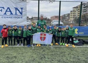 Малки футболисти на ФК Раковски завоюваха злато и сребро на „Рефан Къп“ Днес малките възпитаници на ФК Раковски, родени 2019 година, с треньор Йосиф Стрехин, взеха участие на турнира „Рефан Къп“. Клубът се включи с два отбора, които показаха изключително желание, дух и воля на терена. И двата тима спечелиха своите групи, побеждавайки всички съперници, а финалът се превърна във вътрешен дуел – Раковски 1 срещу Раковски 2. Така златото и среброто заминаха за Раковски. Огромни поздравления за децата — честито, шампиони! Адмирации и към треньора — страстта, желанието и трудът, които влагате всеки ден, не могат да останат незабелязани.