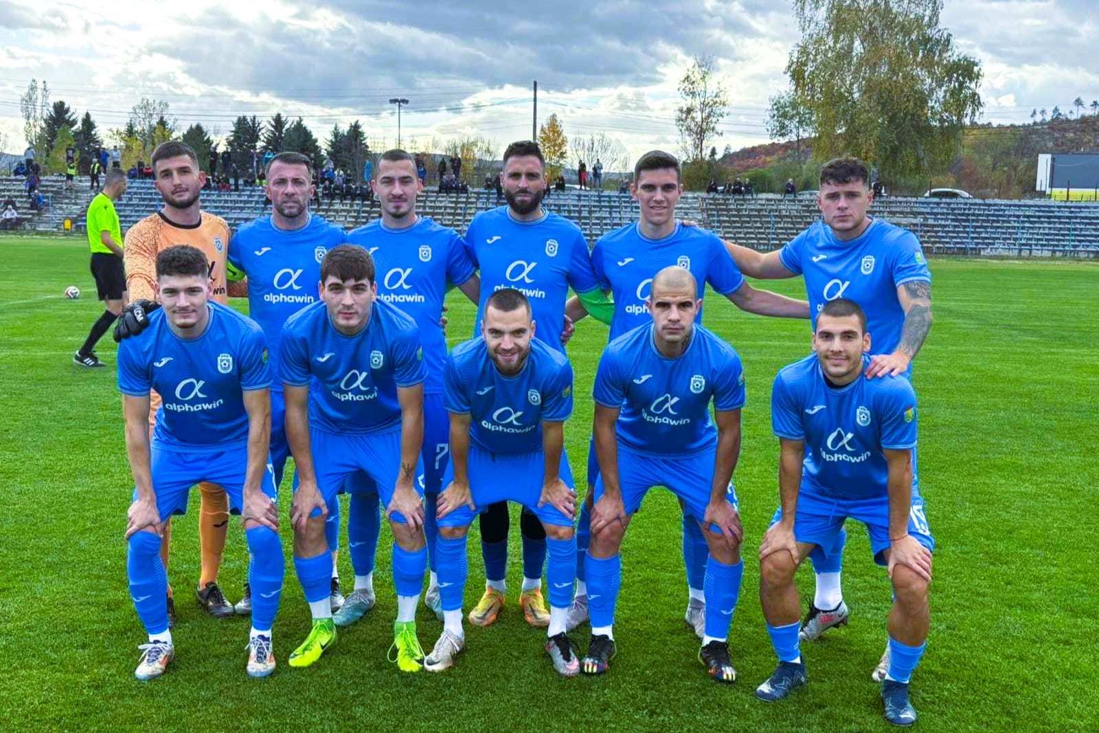 ОФК Костинброд ще играе първия контрол от зимната подготовка в София ОФК Костинброд ще изиграе първия си приятелски мач от зимния лагер в София. "Сините" гостуват на Септември II (София) на изкуствения терен на стадиона на 57-мо училище в столицата. Там септемврийци провеждат домакинските си срещи от Югозападната Трета лига. Срещата е насрочена за събота, 17 януари, от 12:30 часа.