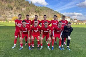 ОФК Хасково гостува в Димитровград за първата контрола от зимната подготовка ОФК Хасково ще гостува в Димитровград за първия си приятелски мач от зимната подготовка. "Червените" ще срещнат местния едноименен тим в събота, 17-ти януари. Двубоят ще се проведе на стадион "Раковски" от 14:00 часа. Пълен списък с двубоите, предшестващи първия кръг от пролетния полусезон за ОФК Хасково: 17 януари – Димитровград – Хасково, 14:00, стадион "Раковски", Димитровград 24 януари – Хасково – Загорец (Нова Загора) 31 януари – Хасково – Несебър 7 февруари – мач за Купата на Аматьорската лига