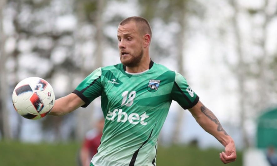 Германея (Сапарева баня) привлече опитен защитник Германея (Сапарева баня) се подсили с изключително опитно ново попълнение — Румен Гьонов. Роден на 9 май 1992 г., той натрупа солиден опит в професионалния футбол през годините. Гьонов дълго време бе част от Витоша (Бистрица), където игра както в Първа, така и във Втора лига. След това продължи кариерата си в отбори като Царско село, Локомотив Горна Оряховица, Марек Дупница и прекара три сезона в Рилски спортист, преди отново да облече екипа на Витоша (Бистрица). Сега, с натрупания си опит, Румен Гьонов ще помага на младия състав на Германя през пролетния дял от сезона в Югозападната Трета лига.