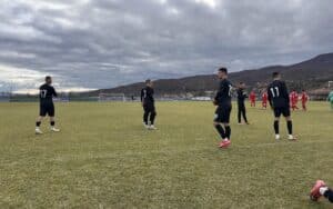 Трима футболисти на Септември (Симитли) пропускат контролата със Струмска слава Трима футболисти на Септември (Симитли) няма да вземат участие в утрешната контрола срещу Струмска слава (Радомир). Божидар Янков – вирусно заболяване Илиан Петров – вирусно заболяване Кристиян Михайлов – проблем с петата Двубоят е насрочен за 12:00 часа и ще се проведе в село Дрен. Пожелаваме успех на септемврийци!