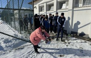 Пирин (Разлог) приема Ботев (Ихтиман) в приятелски мач Пирин (Разлог) ще посрещне отбора на Ботев (Ихтиман) в приятелски мач, който ще се проведе тази събота, 7 февруари, в Разлог. Началният час на срещата е 13:30. Двубоят е четвърти по хронология от зимната подготовка на тима, воден от Христо Джоджов. Приятелските мачове на Пирин от зимната подготовка: Пирин – Германея – 1:5 Пирин – Левски II – 0:0 Пирин – Пирин (Гоце Делчев) – 0:2 Пирин – Ботев (Ихтиман), 07.02, 13:30 часа, Разлог Пирин – Струмска слава, 10.02 Пирин – Банско тийм, 13.02