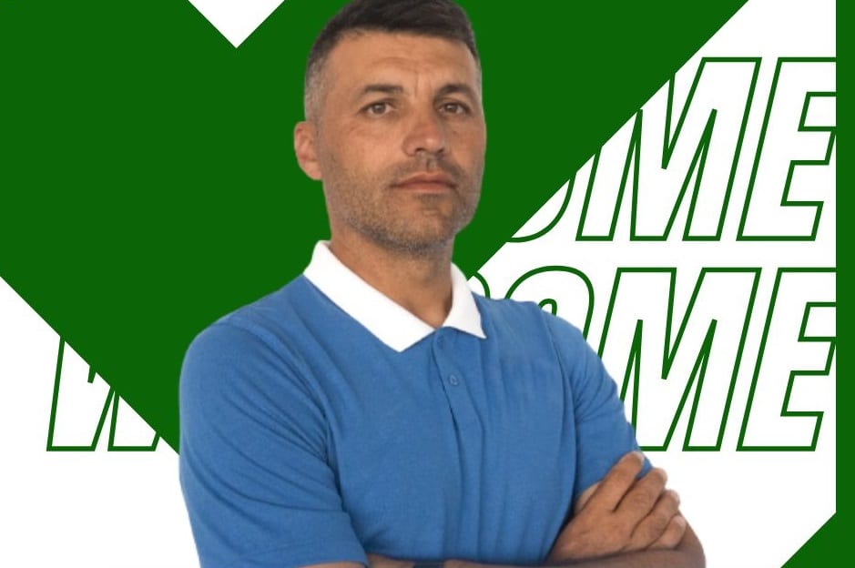 Бенковски (Исперих) започва официалните мачове с обл. 1/2-финал за Купата на Аматьорската лига Бенковски (Исперих) приключи подготовката си и се готви за първия официален двубой за годината. Срещата е в събота, 14 февруари, от 14:00 часа — областен 1/2-финал за Купата на Аматьорската лига срещу Черноморец (Балчик). След края на подготвителния период старши треньорът Николай Кънчев сподели впечатления и цели преди старта на официалните срещи: "Изключително съм доволен от проведената подготовка. Благодаря на всички футболисти за положеното старание по време на тренировките и контролите. Изиграхме полезни проверки, в които опитваме да се подобряваме. Разбира се, има още върху какво да работим - създаваме много положения, но трябва да подобрим реализацията. Хубавото обаче е, че създаваме ситуации", коментира Кънчев пред официалния сайт на Бенковски Исперих. "Смятам, че с привличането на новите попълнения ще станем още по-силни през пролетта. Според мен много малко отбори от Трета лига могат да се похвалят с толкова футболисти, играли професионален футбол. И то на сравнително малка възраст. Така че имам конкуренция в състава, което няма как да не ме радва", добави още наставникът. "Целите ми през пролетта? Да подобрим представянето ни като гост. Ние сме много добър домакин, но искам и в гостуванията да се представяме по-стабилно, да не бъдем толкова колебливи. А с това ще дойде и подобряването на класирането", каза още Кънчев. Двубоят срещу Черноморец (Балчик) ще бъде първият официален мач за Бенковски този сезон и ще даде ясна представа за формата на отбора след зимната подготовка.