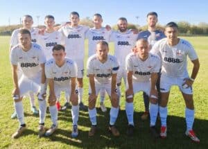 Отложиха гостуването на Септември (Симитли) на Левски II Двубоят между Септември (Симитли) и втория отбор на Левски (София) от 21-вия кръг на Югозападната Трета лига, планиран за тази събота, 28-ми февруари, от 14:00 часа на терен 2 на стадион "Георги Аспарухов", беше отложен. Решението бе взето, след като "сините" поискаха отлагане поради липсващи футболисти, които в момента са на лагер с националния отбор до 19 години. Мачът ще бъде изигран в средата на следващия месец; точната дата ще бъде обявена по-късно.