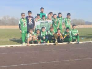 Децата на Секирово триумфираха в Хисаря Децата на Секирово (Раковски), родени през 2016 и 2017 година, спечелиха турнира в Хисаря в своята възраст. Поздравления за малките "секири" и техните треньори Илиян Йорданов и Тони Лесов. Набор 2015, водени от Габриел Земярски, завършиха на четвърто място. Браво на всички!