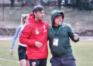 Германея (Сапарева баня) привлече Владислав Златинов Германея (Сапарева баня) има удоволствието да обяви привличането на един от най-опитните футболисти не само в Трета лига, а в целия български футбол. За нас е чест, че Владислав Златинов прие предложението и ще помогне на тима през пролетния дял от сезона в Югозападната Трета лига. Златинов за последно бе част от ФК Банско, а в кариерата си е носил екипите на редица отбори, сред които Вихрен, Берое, ЦСКА, Локомотив Пловдив, Славия, Монтана и много други. Добре дошъл, Влади.