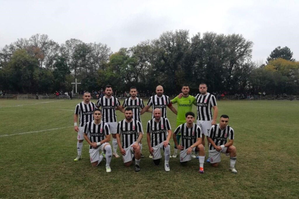 Много скоро Ювентус (Малчика) ще обяви новите попълнения, които да повишат класата на отбора и да гарантират мястото му в Северозападната Трета лига. Очаква се в състава да се появят поне 4–5 сериозни имена, които ще подсилят тима, воден от Веселин Симеонов. Уверяваме феновете, че въпреки появилата се по-рано информация, "бианконерите" не са напуснати от ключови играчи. Основното ядро е запазено — състои се от хора, които познават историята и амбициите на клуба и са наясно с идеята, която представлява Ювентус. Дългогодишните кадри продължават да носят бяло-черната фланелка на тима от село Малчика. Не крием и финансовите затруднения, които произтичат от различния критерий на общината за двата отбора, които тя трябва да финансира. Заради това Ювентус (Малчика) е принуден основно да се издържа от президента Анатолий Ангелов.