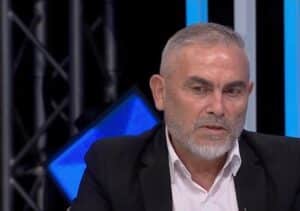 Созопол гостува на Марица (Милево) ФК Созопол ще гостува на Марица Милево в следващия кръг от Югоизточната Трета лига. Преди двубоя пред сайта на клуба говори изпълнителният директор на "небесносините" Румен Димов. "Всеки мач за нас е важен и както казвам - за нас лесни мачове няма. Усетихме го и в последния ни двубой за първенството с Левски (Карлово). Няма да ни бъде лесно и в Милево. Аз винаги уважавам противника ни, така трябва да уважават нас и всички наши футболисти", коментира Румен Димов пред официалния сайт на клуба. "Всички искаме да печелим във всеки един двубой и затова трябва да се борим през всичките 90 минути. Трябва да играем най-добрия си футбол, за да можем да постигнем положителен резултат в Милево", добави шефът.