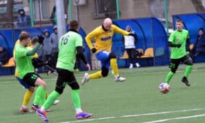 Волов-Шумен 2007 ще изиграе първия си домакински мач тази пролет. Тимът ще дебютира на ученическия стадион "Цоньо Василев" в шампионата, като приеме дублиращия тим на Спартак II (Варна) в събота, 7-ми март, от 15:00 часа. Срещата е от ХХ кръг на Североизточната Трета лига и е втора за шуменци през настоящата година. Шуменци започнаха пролетния дял с поражение 0:1 от другия варненски дублиращ отбор - Черно море II. У дома обаче Волов-Шумен 2007 е особено убедителен и има 6 победи в 8 мача. В допълнение, те спечелиха с 4:2 срещу втория състав на "соколите" в първата им среща този сезон, което беше и втора поредна победа срещу този съперник.