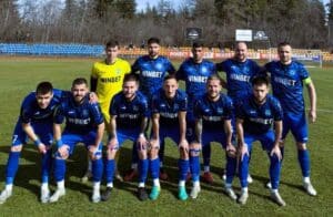 Рилски спортист (Самоков) победи Балкан (Ботевград) с късен гол Рилски спортист (Самоков) записа втора поредна победа през пролетния полусезон в Югозападната Трета лига. Под ръководството на Пламен Крумов тимът се наложи с 1:0 над Балкан (Ботевград) на стадион "Искър" в Самоков. Решаващият гол падна късно в мача — Виктор Генев се разписа в 90-ата минута, с което "скиорите" взеха и второто си домакинство за седмицата. Победата е пета поред за Рилски спортист на собствен терен в шампионата и запазва аванса на тима пред Струмска слава (Радомир) — 4 точки. В следващия кръг Рилецо отново играе в Самоков и ще приеме Оборище (Панагюрище).