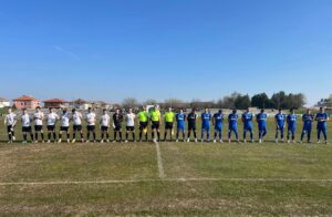 Гигант (Съединение) надделя над ФК Раковски с 1:0 в среща от 23-тия кръг на Югоизточната Трета лига. Това бе първата победа за „гигантите“ през 2026 година и край на серия от пет мача без успех. Преди този успех тимът от Съединение бе печелил за последно на 8 ноември миналата година, когато победи Асеновец с 4:1 на собствен терен. Победата е и първа под ръководството на Васил Стефанов след завръщането му на треньорския пост през зимната пауза. Единственото попадение в мача вкара Венци Гюзелев в 63-тата минута след асистенция на Никола Марин. През целия двубой домакините доминираха, но не успяха да реализират втори гол, който да им гарантира по-спокоен край на срещата. Гигант (Съединение) заема 12-о място в класирането с 28 точки. Следващият мач на отбора е гостуване на Созопол в събота, 14 март.