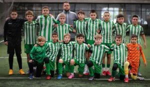 ФК Секирово (2013) победи Хебър (Пазарджик) с 3:0 и нанесе първа загуба на лидера Момчетата на ФК Секирово, родени през 2013 г., постигнаха впечатляващ успех, след като победиха с 3:0 силния тим на Хебър (Пазарджик). С тази победа младите футболисти на Запрян Запрянов прекъснаха серията на Хебър и записаха първата им загуба в настоящото първенство. Отборът продължава да впечатлява с развитието и представянето си. Браво на децата и на треньора за отличната игра и прогреса на момчетата!