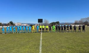 Пирин 1941 (Разлог) посреща ФК Кюстендил в мач от 23-ия кръг на Югозападната Трета лига. Срещата е насрочена за събота, 14-ти март, от 15:00 часа. След поражението с 0:3 при визитата на Септември II (София) разложани ще търсят завръщане към победите. Отборът записа първата си домакинска победа за годината, след като надделя над ОФК Костинброд. На стадион "Септември" в Разлог Пирин не е губил в последните си пет двубоя на този терен, където има 3 победи и 2 равенства, макар че след едно от тях му бе наложена служебна загуба. Тимът под ръководството на Христо Джоджов се представя силно пред собствена публика през сезона, но исторически има проблеми в сблъсъците с Кюстендил. През есента Пирин отстъпи с 0:1 като гост, което бе шеста загуба в последните 7 срещи срещу този противник.