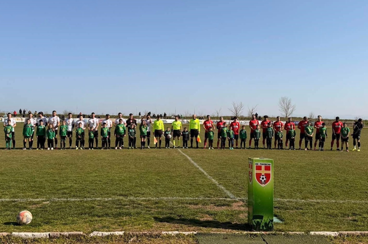 Атлетик (Куклен) загуби с 0:1 при гостуването си на ФК Раковски Атлетик (Куклен) записа поражение с 0:1 при визитата си на ФК Раковски в мача от 24-ия кръг на Югоизточната Трета лига. Това бе четвърта поредна загуба за отбора, воден от старши треньора Ванчо Траянов, както и трети последователен мач, в който тимът не успя да се разпише. Единственото попадение в срещата падна през второто полувреме и бе дело на бившия национал и нападател на Левски, Херта и Дуисбург — Валери Домовчийски. Следващият двубой на Атлетик (Куклен) е срещу Созопол на 21 март от 15:00 часа.