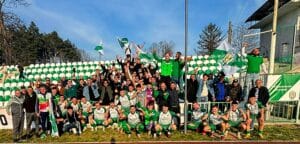 Бенковски (Исперих) разгроми Черноморец (Попово) с 3:0 в дербито от 21. кръг Бенковски (Исперих) победи Черноморец (Попово) с 3:0 в дербито от 21-ия кръг на Североизточната Трета лига. Двубоят се игра при изключително силен зрителски интерес — прекрасна атмосфера по трибуните и вярна подкрепа от страна на феновете в Исперих. Домакините доминираха, особено през второто полувреме. Първите 45 минути завършиха при нулево равенство, но през втората част възпитаниците на старши треньора Николай Кънчев вкараха три безответни гола. Първи се разписа Марин Петков в 65-ата минута, три минути по-късно Димитър Ковачев покачи на 2:0, а крайното 3:0 оформи отново Димитър Ковачев в 80-ата минута. След успеха Бенковски (Исперих) заема временно четвъртото място с 35 точки — колкото има и Волов (Шумен), но тимът от Исперих е с мач по-малко от шуменци и с два мача по-малко от дубъла на Черно море (Варна).