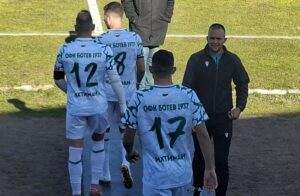 Ботев (Ихтиман) срещу Струмска слава (Радомир) във финал за Купата на Аматьорската лига Ботев (Ихтиман) ще играе в областен финал за Купата на Аматьорската лига срещу Струмска слава (Радомир). Двубоят е в сряда, 18 март, от 15:00 ч. на неутрален терен — на стадиона на Националната спортна академия в София. Ихтиманци влизат в мача в добра серия в първенството — пет поредни срещи без поражение, в които записаха три победи и две равенства. През уикенда тимът на Валери Свиленов постигна победа над Септември (Симитли) с 1:0. Пътят на Ботев (Ихтиман) в Купата на Аматьорската лига: Победа над Етрополе — 5:1 Победа над Балкан (Ботевград) — 4:1 Областен финал (София-област) — разгром над Сливнишки герой със 4:1 Полуфинал за Югозападна България — победа над Банско с 3:0 След тези успехи футболистите на Ботев (Ихтиман) се класираха за финала и очакват срещата със Струмска слава (Радомир). Да подкрепим момчетата на стадиона в НСА. Заслужават го!