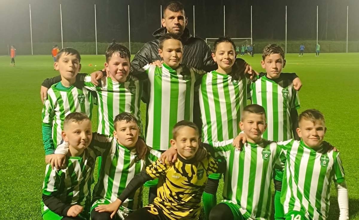 Децата на ФК Секирово (Раковски) записаха победа при 2015-годишните Юношите на ФК Секирово (Раковски), родени през 2015 година, победиха Марица (Пловдив) с 2:1 в гостуване. Малките "секири", водени от треньора Габриел Земярски, изиграха отлично отложения мач и заслужено триумфираха на терена на Английската гимназия. Поздравления за момчетата и техния треньор!