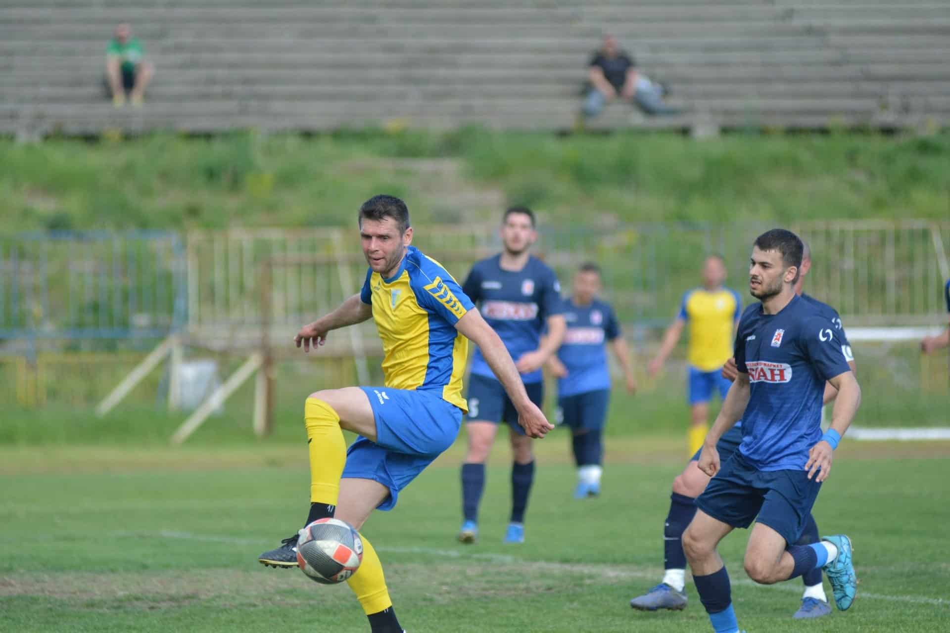 Волов-Шумен 2007 се раздели със старши треньора Цветан Илиев Волов-Шумен 2007 остава без своя старши треньор Цветан Илиев, който напуска клуба по лични причини. Илиев обяви решението си след края на днешния мач с Черноморец (Балчик), завършил 2:2. Той посочи, че иска да се оттегли за известно време от футбола и да приоритизира личния си живот. От клуба изразяват благодарност за приноса на Цецо Илиев и му пожелават успех във всички бъдещи начинания. В следващите дни ще бъде оповестено кой ще поеме поста старши треньор. Ръководството търси млад специалист с големи амбиции и желание за работа. Тренировката преди съботния мач със Светкавица 2014 (Търговище) ще бъде водена от Христо Станчев и Румен Николов.