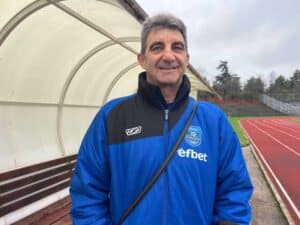 Техническият директор на Левски (Карлово) Мирослав Банчевски определи равенството с Марица (Милево) като добър резултат. Той говори след вчерашното 0:0 на "сините" в гостуването на един от отборите, желаещи да ги изместят от третото място: "Стана добър мач за гледане, без грубости, без напрежение. Единствено теренът не беше много добър, но той е еднакъв за двата отбора. За нас равенството е повече от приемливо, защото идва в гостуване на претендент, който да ни измести от третото място. С този резултат задържаме своята позиция, браним я със зъби и нокти. Чакаме вече домакинския мач, който ще даде старт на серия срещу съперници, които са по-назад в класирането. А и като се завърнат наказаните, ще има по-голям избор за треньора." В събота, 28 март, Левски се завръща у дома, където ще приеме Гигант (Съедининение).