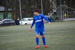 Милен Войнов пропуска мача със ФК Кюстендил Милен Войнов ще пропусне следващия двубой на Струмска слава срещу ФК Кюстендил, който е на 28 март (събота) от 15:00 часа на стадион "Христо Радованов" в Радомир. Полузащитникът е наказан с лишаване от състезателни права за 1 мач вследствие на натрупани 5 жълти картона. Така той няма да бъде на разположение на наставника Стефан Гошев за предстоящата среща от 25 кръг на Югозападната Трета лига.