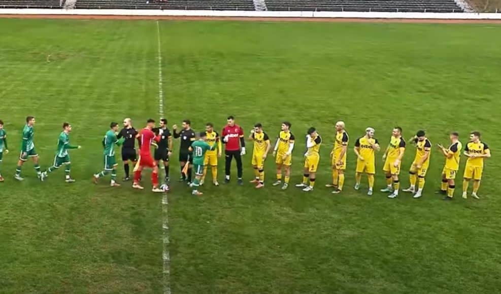 Мачът на дублиращия отбор на Фратрия е преместен Гостуването на дублиращия отбор на Фратрия в 23-ия кръг на Североизточната Трета лига бе изместено с един ден. Двубоят вече ще се играе на 29 март (неделя) от 15:00 часа, вместо на 28 март (събота), както бе по предварителна програма. В последните два мача тимът, воден от старши треньора Невен Венков, записa две поредни победи — срещу Олимпик Варна с 2:0 и срещу Рилци с 3:1. Дублиращият тим на Фратрия заема временно 11-о място с 22 точки, докато тимът от Попово е 7-и с 37 точки, но с два мача по-малко.