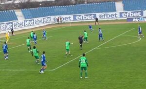 ОФК Несебър гостува на ФК Раковски в 26-и кръг на Югоизточната Трета лига ОФК Несебър ще бъде гост на ФК Раковски в двубой от 26-ия кръг на Югоизточната Трета лига. Лидерът в класирането ще трябва да се справя без опитния Пламен Димов, който е наказан за един мач заради натрупани жълти картони. В предишния си мач ОФК Несебър победи другия отбор от град Раковски – Секирово – с 5:2, въпреки че на почивката резултатът бе 2:2. През есента ОФК Несебър разгроми ФК Раковски с 9:0, което е най-голямата победа на тима до момента през сезона. Като домакин ФК Раковски спечели последните си две срещи – срещу Атлетик (Куклен) с 1:0 и срещу Марица (Милево) също с 1:0. ОФК Несебър е отборът с най-много вкарани голове – 65, което е равен брой с допуснатите голове от отбора на ФК Раковски до този момент.