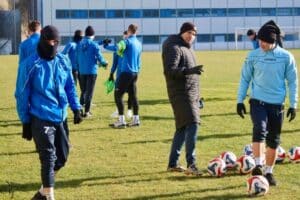 Старши треньорът на Черноморец (Балчик) Ивайло Станчев представи очакванията си преди домакинството срещу Бенковски (Исперих). Лидерът в класирането ще посрещне отбора, от който е получил единствената си загуба през сезона, в събота, 11 април от 16:00 часа в мач от 25-ия кръг на Североизточната Трета лига. "Пореден двубой срещу отбор, който се бори за местата в челото. Единствен Бенковски успя да ни победи през есента, така че трябва да сме концентрирани, за да не допуснем отново подобен резултат. Имаме някои кадрови проблеми, с които трябва да се справим. И двата отбора се стараем да играем приятен футбол и мисля, че ще бъде оспорван двубой. Вярваме в успеха!", заяви Станчев. Отбора ще бъде без наказания вратар Денислав Стойчев, който получи червен картон в края на срещата с Черноломец (Попово) — двубой, спечелен от "чайките" с 2:1 в неделя.