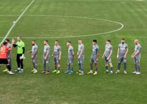 Не виждам предоставено съдържание. Моля, поставете текста на спортната новина, която трябва да бъде пренаписана (включително интервюта, ако има). Ще го пренапиша на български с HTML формат, готов за публикуване в WordPress, като спазя указанията ви.