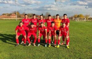 Марица (Милево) на полуфинал в Купата на Аматьорската лига Марица (Милево) излиза срещу Септемвр (Тервел) в 1/2-финал от турнира за Купата на Аматьорската лига. Двубоят е във вторник (14 април) от 17:30 часа в Габрово. За първи път в своята история тимът от Милево достига Топ 4 на надпреварата и сега ще срещне представителя на Североизточна България. Марица (Милево) стана шампион на Югоизточна България след поредица от убедителни победи над следните отбори: Марица (Градина) - 7:0 Калояново - 6:0 Марица (Пловдив) - 3:1 след дузпи (1:1 в редовното време) ОФК Хасково - 4:3 Родопа (Смолян) - 2:1 Созопол - 4:0