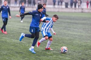 За трети път в рамките на шест месеца детско-юношеските школи на Доростол Силистра и Дунав (Русе) ще се срещнат в серия приятелски мачове. Над 70 деца от Силистра в шест възрастови групи ще участват в срещите с русенския тим, които ще се проведат в неделя, 19-ти април, от 10:00 до 15:00 часа на комплекс "Дунав" в град Русе. Форматите ще бъдат съобразени с възрастта: родените през 2013 година ще играят Футбол‑11; набор 2014 и 2015 – на Футбол‑9; 2016 и 2017 – на Футбол‑7; а най-малките, родени през 2018 година, ще мерят сили на Футбол‑5. Отново се подчертава значението на това футболно сътрудничество, чиято основна цел е да донесе нови емоции, удоволствие от играта и да създаде трайни приятелства между децата от двата клуба.