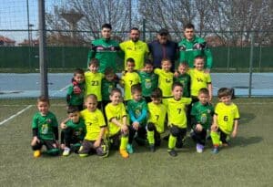 Седмицата за детските формации на Раковски бе натоварена с множество срещи и различни резултати. Родени през 2015 г. Отложеният мач срещу ФА Пловдив започна седмицата. Водени от Теодор Гишин, момчетата изиграха силен двубой и победиха убедително с 14:4. Голмайстори за Раковски: Кайра Емин – 3, Йордан – 2, Пламен Коев – 4, Йосиф Драгоев – 1, Матей Гатевски – 3, Янко Ячев – 1 Родени през 2012/2013 г. Децата гостуваха на Димитровград на стадион „Миньор“. След като изоставаха с 1:0, нашите момчета натиснаха сериозно и създадоха положения, но не успяха да реализират. В края на мача допуснаха грешки и загубиха с 3:0. Родени през 2016 г. Тази възрастова група записа убедителна победа с 14:1 срещу ФА Карлово. Набор 2017 Изиграха много силен мач срещу Кючук Париж, създадоха множество положения и направиха вратаря на съперника герой, но загубиха с 5:1. Родени през 2018 г. Тази възрастова група изигра два срещи: Победа срещу Скутаре – 4:3 Загуба от Асеновец – 1:2 Голмайстори: Радостин Шишков – 1, Павел Стойков – 1, Валери Петков – 2 Набор 2019 Също изиграха два мача: Загуба от Куклен – 2:5 Победа над Асеновец – 3:1 Родени през 2020 г. Децата изиграха приятелска среща срещу Пловдив Сити. Въпреки загубата с 5:7, те показаха добра игра и прогрес под ръководството на новите треньори Станислав Работов и Милко Баданов.