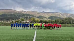 Децата на Левски (Карлово) изкарали силен уикенд — и двата отбора, които имаха мачове, записаха победи. В събота набор 2014 се наложи над Академик с 3:1. Най-големите, набор 2011, победиха Юнайтед с 3:2 в напрегнат двубой. През първата част Юнайтед поведе с 1:0, но в началото на второто полувреме „сините“ изравниха. Съперникът отново поведе, но във финалните минути Левски стигна до пълен обрат. Иван Пеев, Ахмед Джамбаз и Любослав Трифонов отбелязаха головете за победата. Мачът при набор 2013 беше отложен, поради невъзможност другият отбор да се яви.