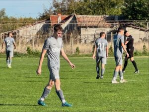 Загорец победи "Родопа" (Смолян) с 1:0 В мач от 31-ия кръг на Югоизточната Трета лига домакините на "Загорец" се наложиха над "Родопа" (Смолян) с 1:0. Единственото попадение бе реализирано от Маряин Тонев от дузпа в 59-ата минута.