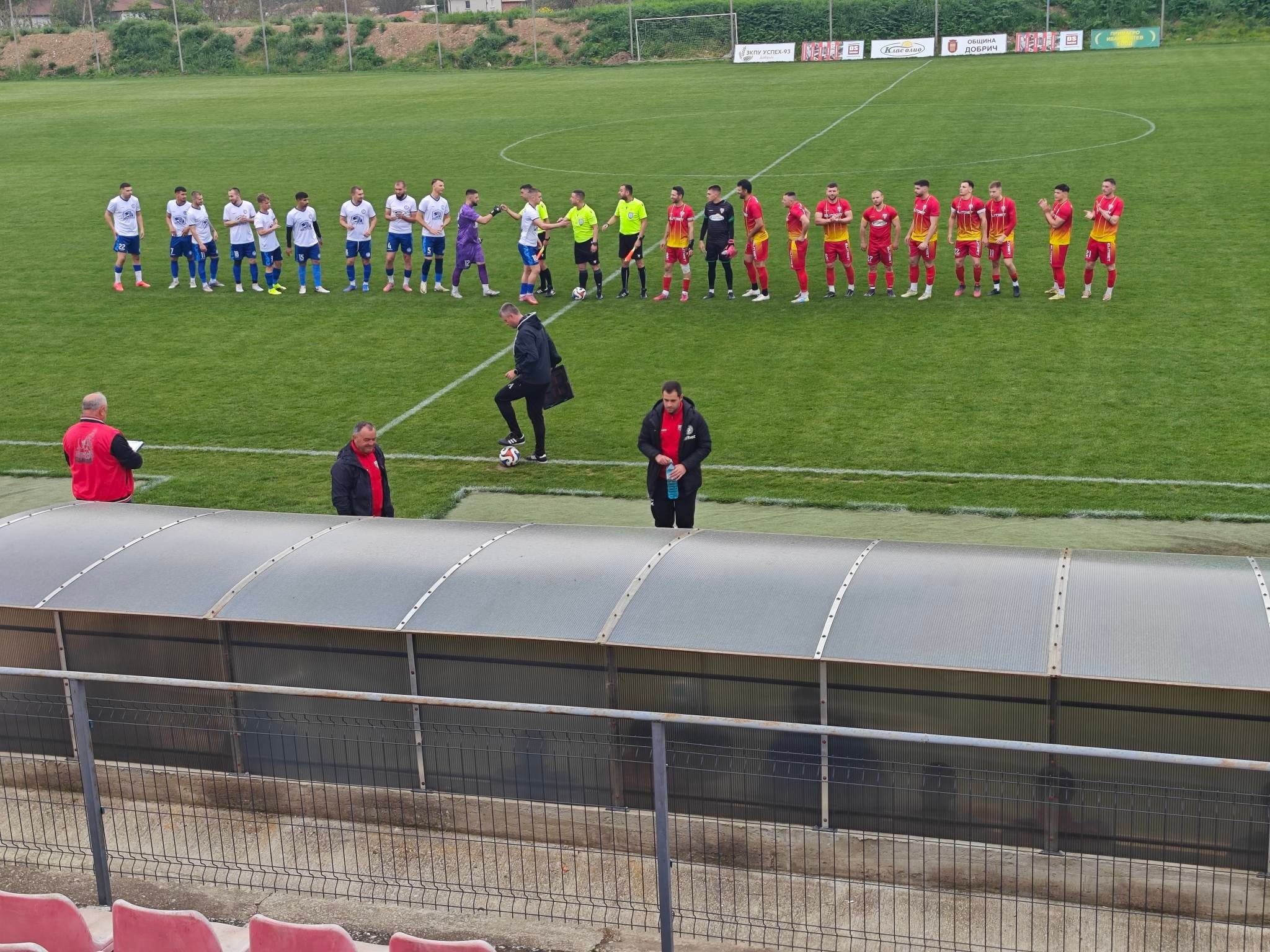 ФК Рилци (Добрич) победи Светкавица 2014 (Търговище) с 2:0 в домакинството си от ХХХ кръг на Североизточната Трета лига. Това бе втора поредна домакинска победа за тима, след като преди две седмици „червено-жълтите“ се наложиха с 4:3 над дубъла на Спартак (Варна). За успеха се разписаха Гюрсел Осман и Диан Минчев. След поражението в предходния кръг, Рилци се върна на своя стадион и отново зарадва феновете си с убедителна игра и напълно заслужени три точки. С тази победа тимът потвърди добрата си домакинска форма и затвърди силното представяне пред собствена публика. В сряда, 13-ти май, отборът гостува на Ботев (Нови пазар) в среща от 31-ия кръг на шампионата.