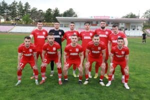ОФК Хасково започва лятната подготовка на 1-ви юли ОФК Хасково ще стартира предсезонната си подготовка в сряда, 1-ви юли. Старши треньорът Живко Желев е планирал четири контроли преди началото на шампионата в Югоизточната Трета лига, който е насрочен за 8-ми август. „Червените“ ще срещнат втория отбор на клуба, силно представил се през миналия сезон в Областната група на Хасково, отборът на Арда (Кърджали) до 19 години, Родопа (Смолян) и Розова долина (Казанлък). На този етап не се очакват допълнителни контроли за хасковлии. Пълен списък с контролите на ОФК Хасково това лято: 11.07 - ОФК Хасково - ОФК Хасково II 18.07 - ОФК Хасково - Арда (Кърджали) U19 25.07 - ОФК Хасково - Родопа (Смолян) 01.08 - ОФК Хасково - Розова долина (Казанлък)