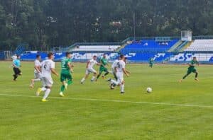Ботев (Ихтиман) загуби с минималното 0:1 от Спортист (Своге) в контролна среща, играна на стадиона в Своге. Домакините от Втора лига стигнаха до победата в края на мача — в 85-ата минута точен бе привлеченият от Струмска слава Даниел Начев, който оформи крайното 1:0 за "шоколадите". Следващата проверка за ихтиманци е само след три дни — в събота, 18 юли, срещу друг представител на Втора лига, Хебър (Пазарджик). ПРОГРАМА 28 юни, Първа тренировка 11 юли, Ботев (Ихтиман) – ФК Банско 2:1 15 юли, Спортист (Своге) - Ботев (Ихтиман) 1:0 18 юли, Хебър (Пазарджик) - Ботев (Ихтиман) (18:45 часа, в Пазарджик) 22 юли, Ботев (Ихтиман) – Бней Йехуда 25 юли, Ботев (Ихтиман) – Пирин (Разлог)
