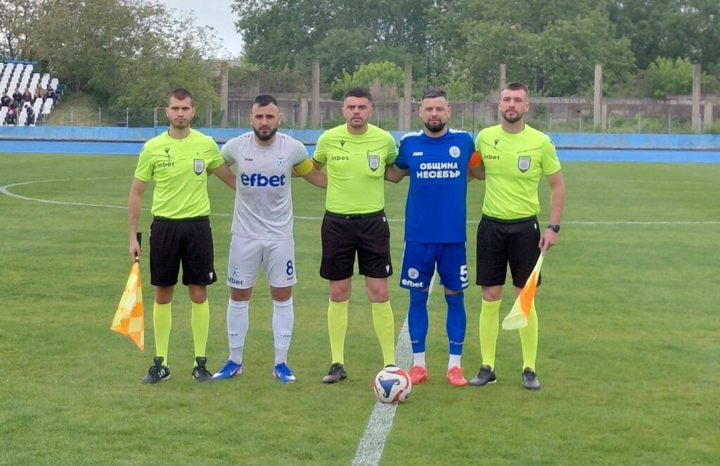 ОФК Несебър приема Етър (Велико Търново) в първия кръг на Втора лига ОФК Несебър посреща Етър (Велико Търново) в мач от 1 кръг на Втора лига. Срещата е в събота (25 юли) от 18:30 часа на стадиона в Несебър. Един от най-опитните в състава - Пламен Димов, пропуска старта на шампионата, тъй като продължава да се възстановява след операция от херния. Всички останали футболисти са на разположение, включително и последните нови попълнения, които "делфините" привлякоха. През сезон 2024/2025, когато ОФК Несебър за последно игра във Втора лига, загуби и двата мача от Етър. Гостуването във Велико Търново бе загубено с 0:3, а домакинството с 0:2.