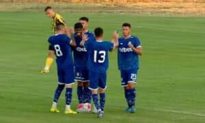 Марица (Милево) се наложи над Гигант (Съединение) с 2:1 за Купата на България Гигант (Съединение) загуби с 1:2 от Марица (Милево) в мач от предварителните кръгове на турнира за Купата на България. Гигантите поведоха още във 2-ата минута чрез Здравко Жилов, който бе в стартовия състав след дълъг период на възстановяване от контузия. Домакините обаче изравниха по-късно, а в края на срещата вкараха и победното попадение за 2:1. Марица (Милево): 1. Георги Чумпов, 19. Георги Михайлов, 22. Илия Иванов, 3. Михаил Митев, 14. Стоян Митев, 99. Васил Стойчев, 8. Боримир Карамфилов, 11. Диян Чойнев, 17. Константин Петров, 77. Христо Стоянов, 10. Цветелин Петров Резерви: 33. Петър Начев, 6. Атанас Недев, 15. Емре Даудов, 16. Мартин Славов, 23. Мартин Здравчев, 5. Никола Николов Гигант (Съединение): 1. Петър Дебърлиев, 19. Агоп Кочиян, 30. Антон Маргаритов, 22. Виктор Панеков, 14. Джошуа Харис, 9. Георги Мавродиев, 10. Здравко Жилов, 21. Йордан Горанов, 7. Макджералд Уоха, 3. Радослав Терзиев, 23. Никола Гавов Резерви: 12. Христиан Божков, 5. Атанас Ташолов, 18. Аурели Мусай, 17. Божидар Гъдев, 27. Милен Николов, 13. Наско Христев, 26. Николай Ичев, 8. Християн Казаков, 11. Никола Марин