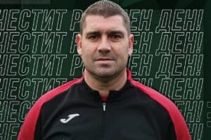 Янтра (Полски Тръмбеш) започна сезона в Северозападната Трета лига с победа 3:1 над Бдин (Видин). Домакините направиха обрат, след като още във втората минута изоставаха в резултата. "Играхме добре, макар че още в първата минута дадоха дузпа за Бдин (Видин), която според мен бе изключително спорна! След това обаче тотално ги надиграхме и след двата гола на Любо Генчев и един на Бисер Алексиев още на полувремето водехме с 3:1", коментира старши треньорът Петър Кръстев пред официалния сайт на клуба. "През второто полувреме създадохме, но за съжаление не реализирахме пет чисти положения! Пропуснаха Генчев, Кузманов и Кръстев, като спокойно резултатът можеше да бъде и още по-изразителен в наша полза", добави наставникът. "Във футбола има много фактори, които влияят върху резултата от даден мач. Може би днес имахме и късмет, че при резултат 1:0 за Бдин не развиха две хубави атаки. За наше щастие ние изравнихме и след това осъществихме обрата за крайния успех", завърши Кръстев.