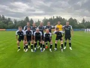 Рилски спортист гостува на Загорец в първия кръг за Купата на България Рилски спортист (Самоков) ще участва за втора поредна година в първия кръг на турнира за Купата на България. Жребият, изтеглен преди минути, отреди на отбора гостуване на представителя на Югоизточната Трета лига — Загорец (Нова Загора). Двубоят е насрочен за 3 или 4 октомври. Загорец заема десето място в своята група с актив от 3 победи, 1 равенство и 3 загуби. Припомняме, че през миналия сезон тогавашният третодивизионен Рилски спортист отстрани Беласица (Петрич) и едва не направи сензация срещу Локомотив (София) на 1/16-финалите. При успех над Загорец, на Рилецо ще предстои домакинство на Дунав (Русе) на 17 или 18 октомври. Надяваме се, че отборът ще преодолее предизвикателствата и ще стигне до осминафиналите!