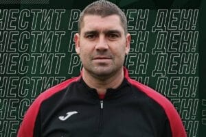 Янтра (Полски Тръмбеш) записа зрелищно 5:5 при гостуването си на дублиращия тим на Спартак (Плевен). Ето какво каза старши треньорът Петър Кръстев пред официалния сайт на клуба: „За първи път в кариерата ми се случва подобен развой на мач! В първите трийсетина минути започнахме слабо и изоставахме в резултата с 0:3. След това върнахме един гол за 1:3 на полувремето“, коментира Петър Кръстев пред сайта на Янтра (Полски Тръмбеш). „Трябва да бъдем честни, че в началото на второто полувреме домакините изпуснаха две чисти положения и спокойно можеха да си затворят мача. В 55-ата минута направих три смени и освен това, някои вътрешни ротации в отбора. Това даде резултат и стигнахме до обрат до 5:3! Наистина рядко се среща подобно нещо“, добави наставникът. „И накрая пак наша слабост. Изравниха ни в 93-ата минута. В миналия мач Локомотив (Мездра) ни изравни също в 93-ата минута. Днес беше от статично положение – след фаул, срещу Мездра беше след корнер. Имаме проблеми при тези статични ситуации. Опитваме да ги работим, но явно все още допускаме грешки. Съжалявам, че вместо да сме еднолично на второ място, изпуснахме четири спечелени точки само в последните два мача”, завърши треньорът на Янтра (Полски Тръмбеш).