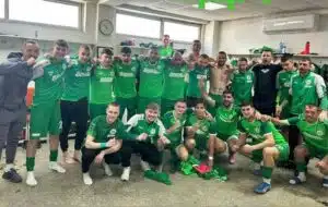 Пирин (Гоце Делчев) победи Места (Хаджидимово) с 3:1 в дербито на Подгрупа Места Пирин (Гоце Делчев) спечели с 3:1 като гост срещу Места (Хаджидимово) в дербито от 7-ия кръг на Областна група Благоевград (Подгрупа Места). В срещата се изправиха първите два тима в класирането, но гостите от Гоце Делчев не оставиха съмнение за превъзходството си. Откриването на резултата стана в 12-ата минута чрез Илия Карапетров, а в 33-ата Терзиев удвои преднината на Пирин — 2:0. В 60-ата минута Илия Карапетров отбеляза втория си гол и направи резултата класическо 3:0. Три минути преди края домакините върнаха едно попадение чрез Камберчев, но то се оказа недостатъчно за обрат. След този успех Пирин (Гоце Делчев) остава едноличен лидер в класирането с 19 точки.